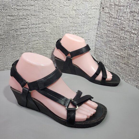 Teva Shoes - Teva Ysidro Universal Wedge Womens Size US 7 Black Leather Strappy Sandals